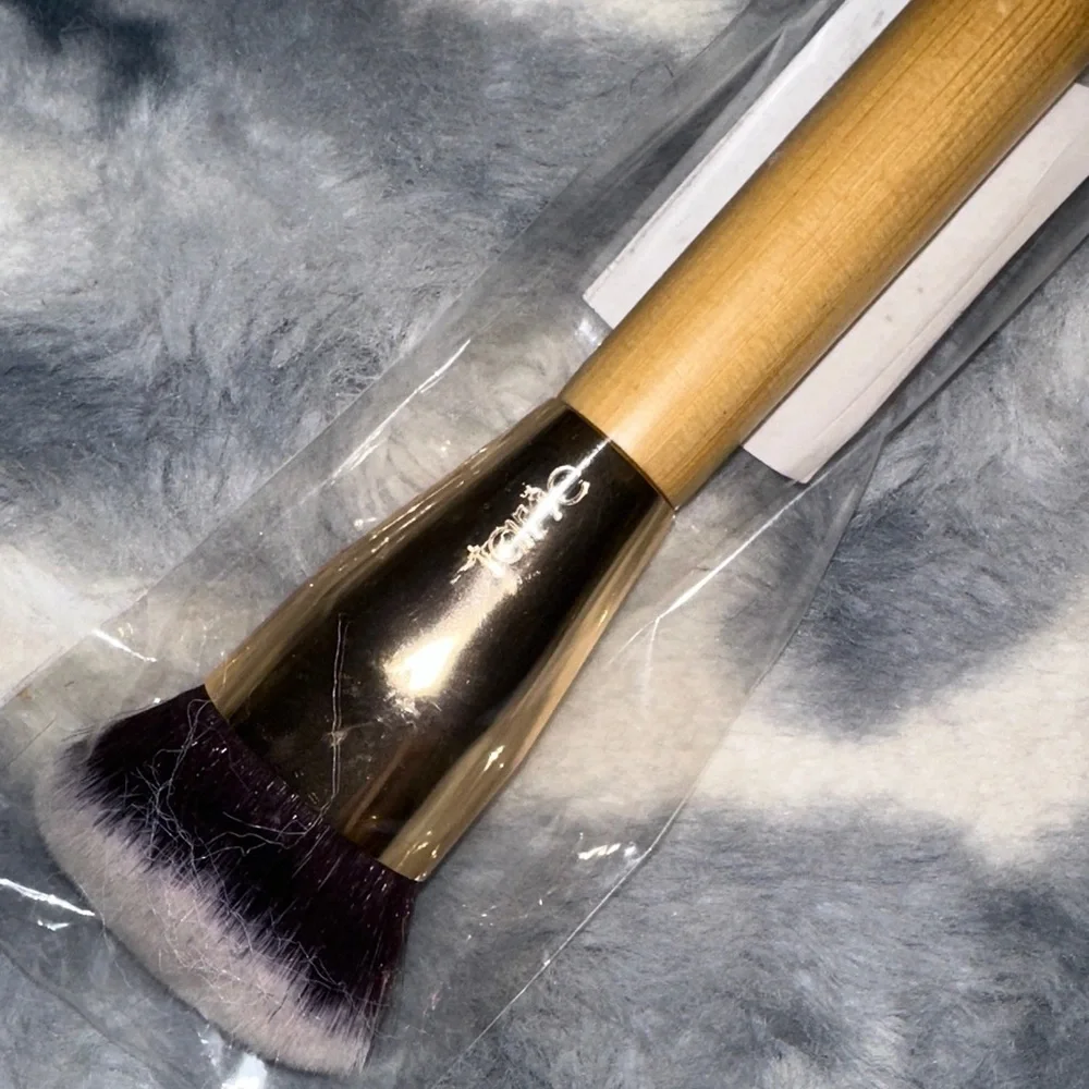 Tarte Maneater Foundation Stick Brush - NEW